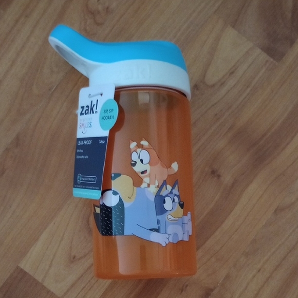 New Zak! Designs Bluey Orange Water Bottle - Picture 1 of 3